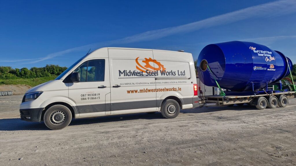 Certified welders and mechanical fitters at Midwest Steel Works